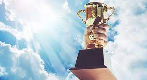 Ағаш екпей жеміс бермес, Іс бітпей жеңіс келмес.